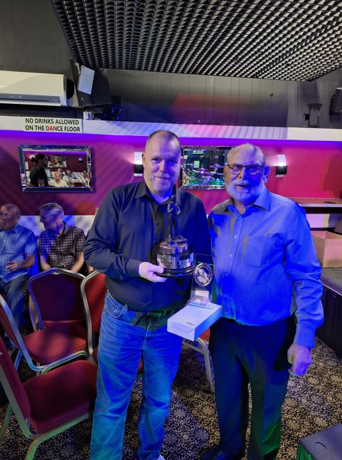 CONGRATULATIONS TO OUR ALAN SHARP (OVER 35 HANDICAP) TROPHY - DARREN LAVERACK, KINGS LANGLEY B